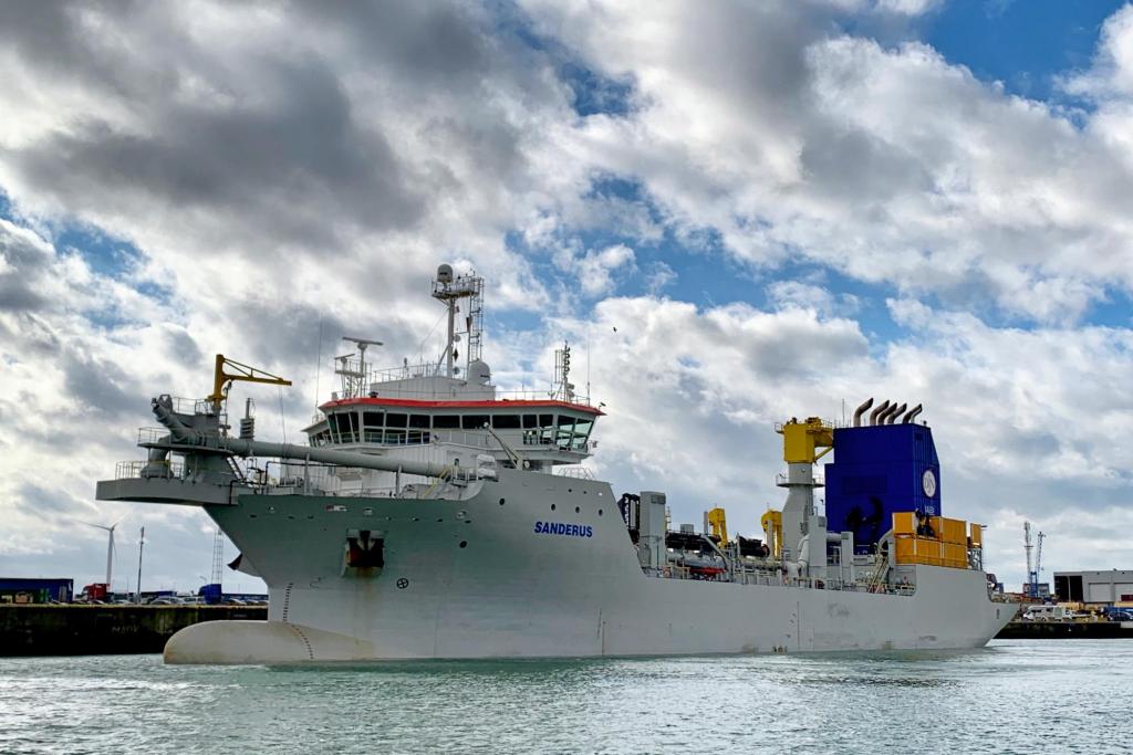 Eerste baggerschip met ultra lage emissies aangekomen in België